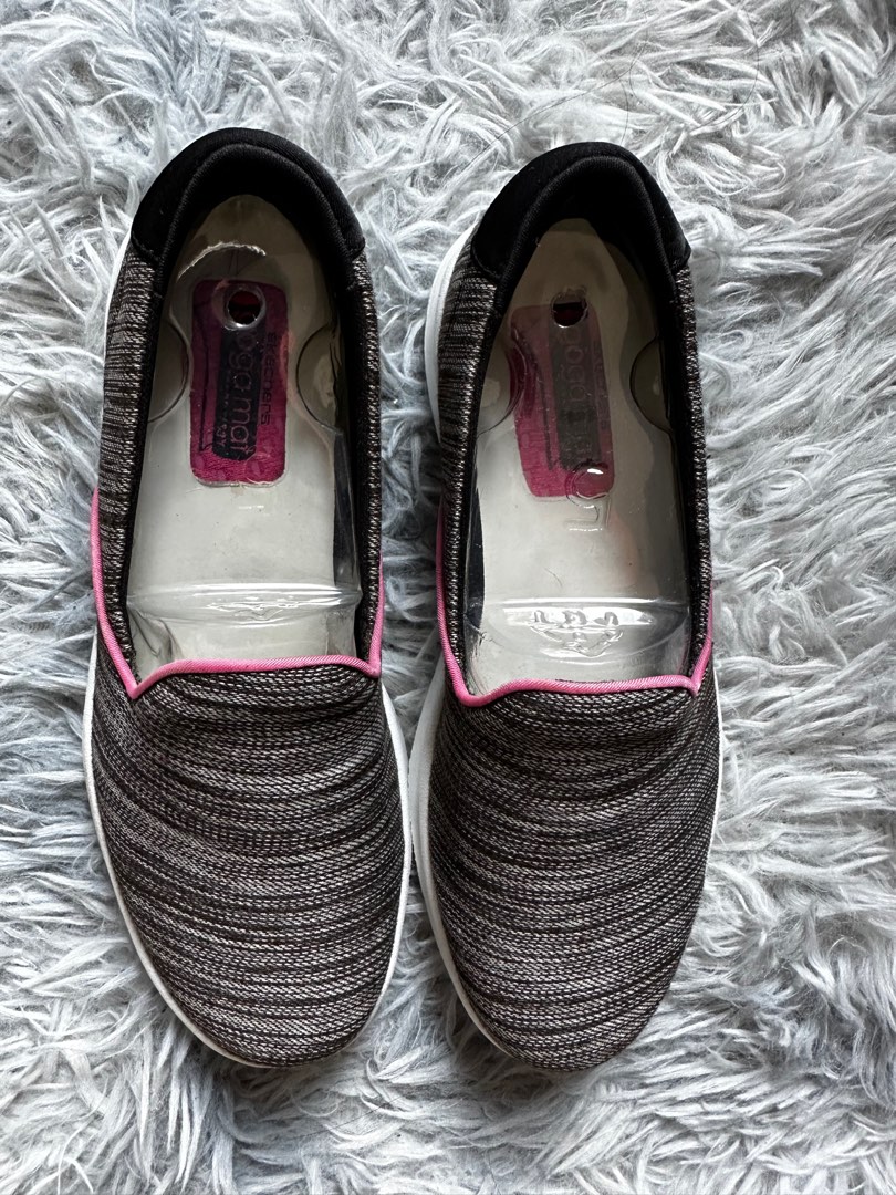 skecher slip on sandals