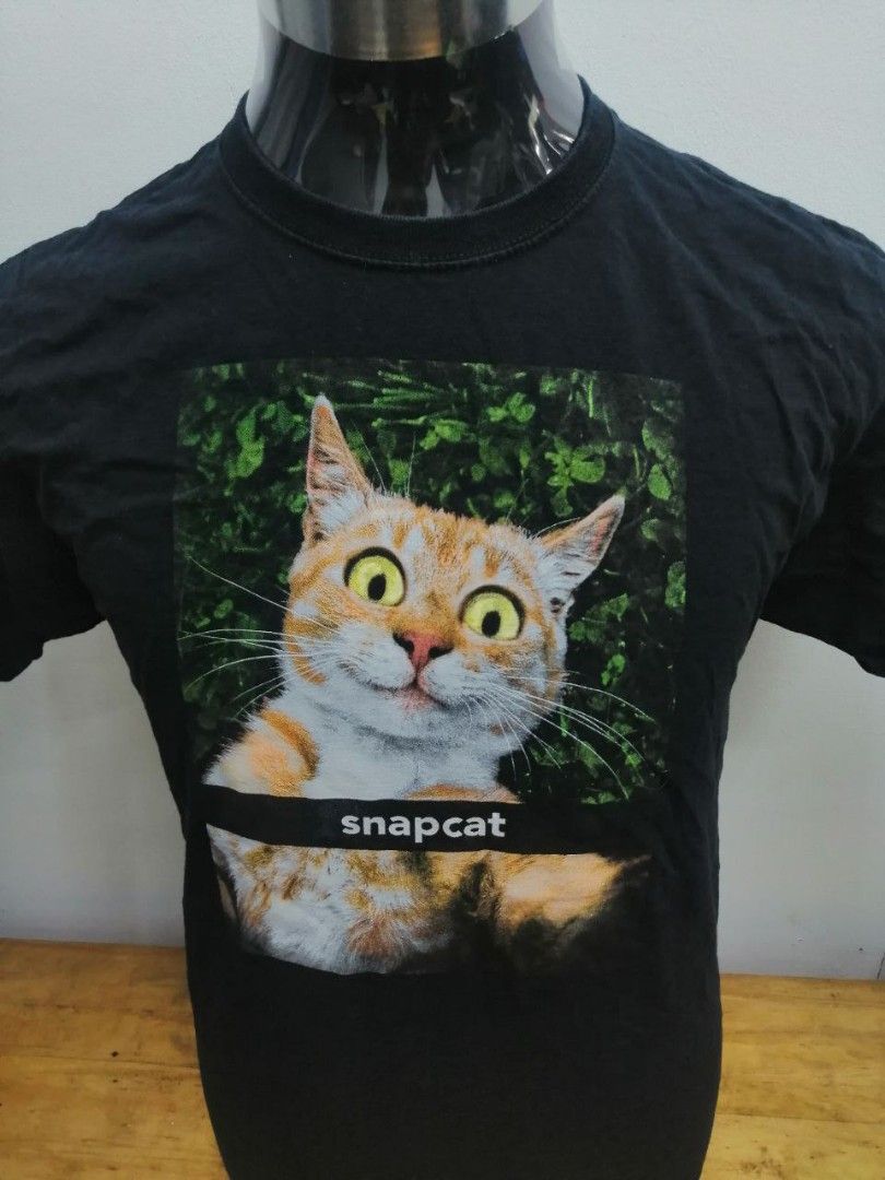 SNAP CAT SIZE S PIT 18 Men s Fashion Tops Sets Tshirts