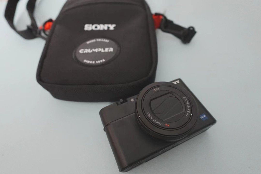 Sony Used RX100M5, Photography, Cameras on Carousell