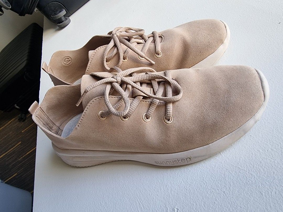 Casual runners clearance