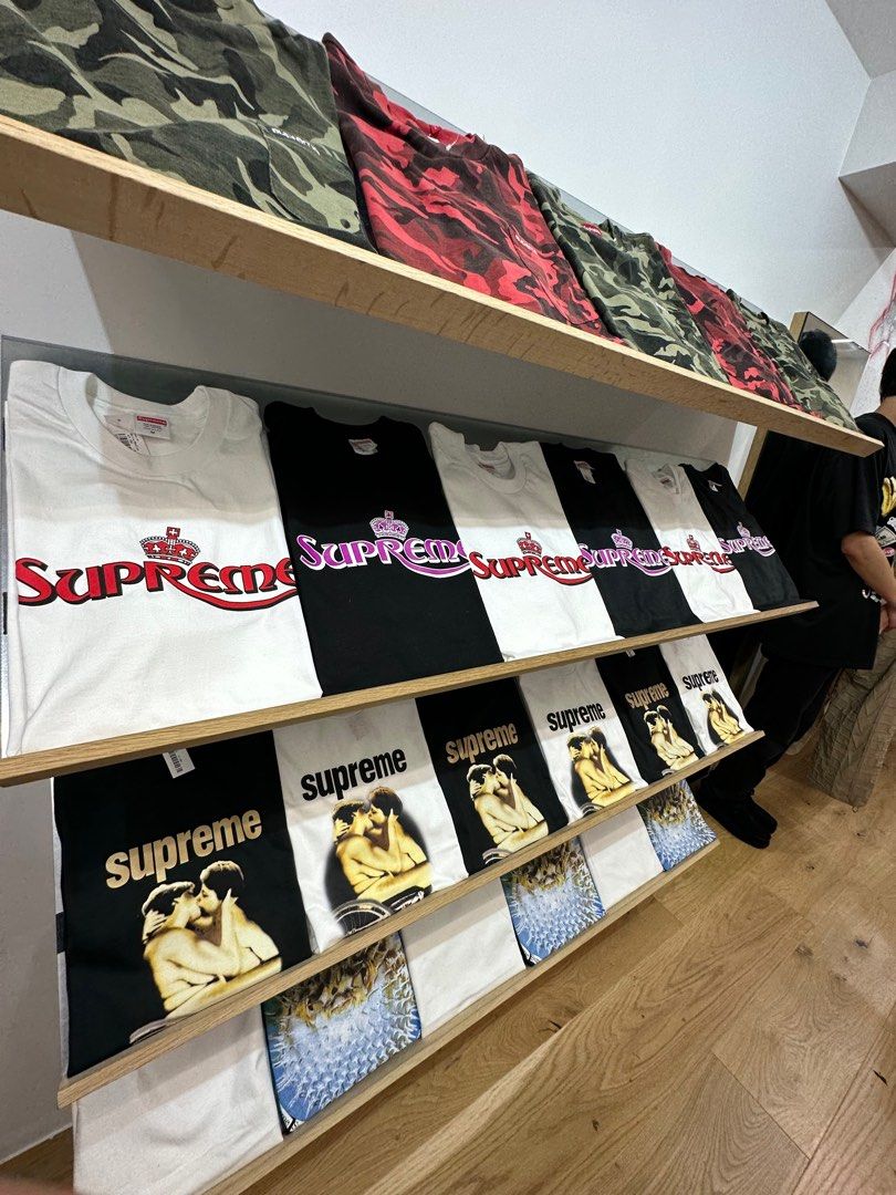 Supreme 2025 shirt retail