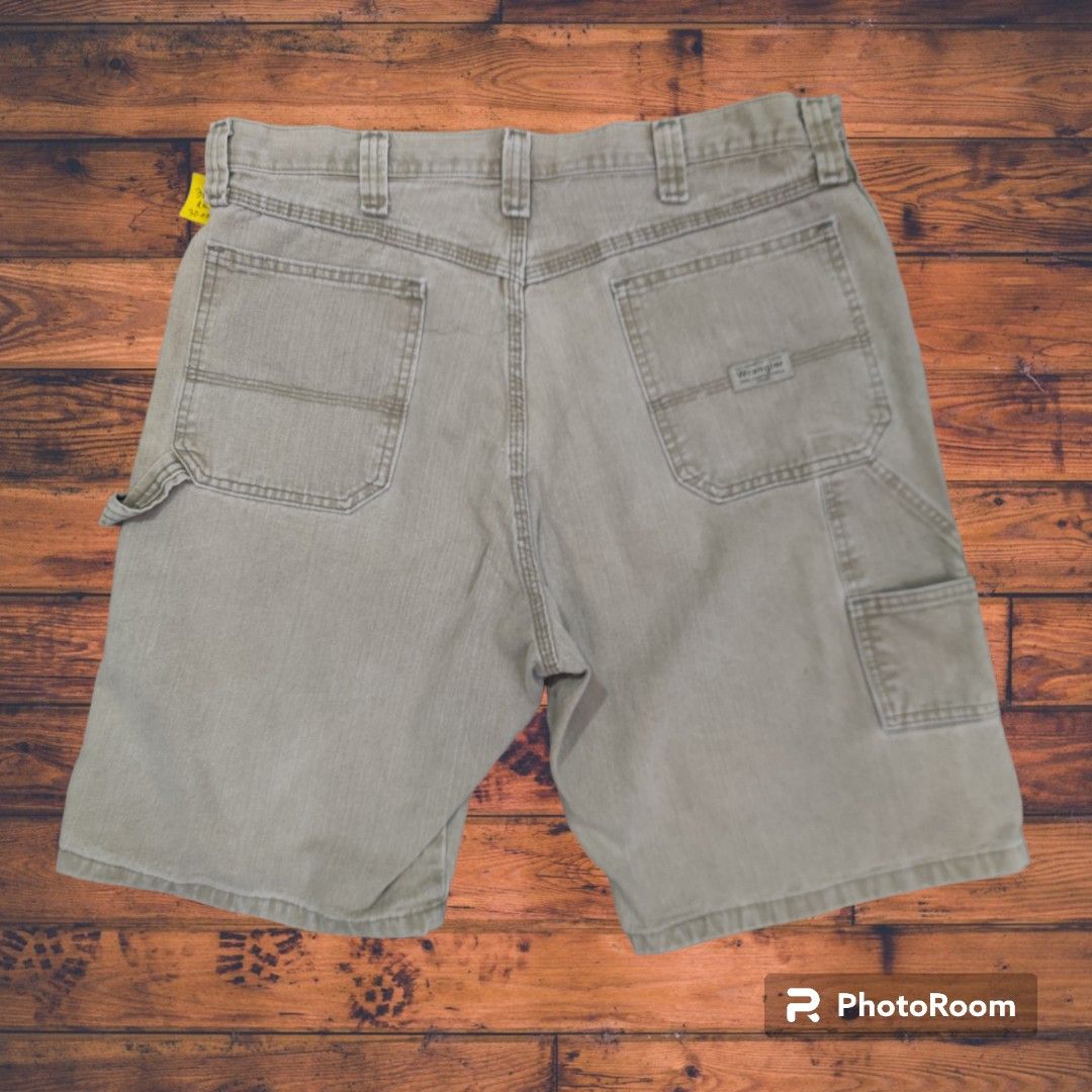 Authentic issue wrangler shorts top