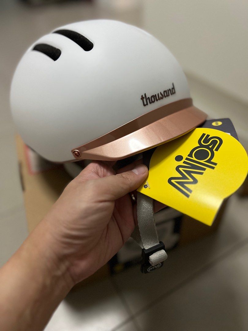 Thousand best sale helmet size