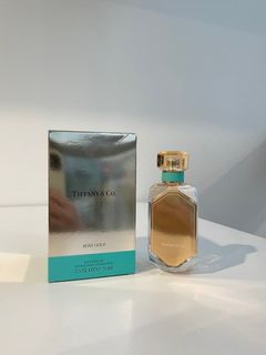 (Category: ) located in . Submitted by universeofperfumes (Listing ID 1241915381, Image 1). Description: .