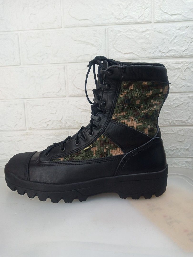 Treksta boots hot sale