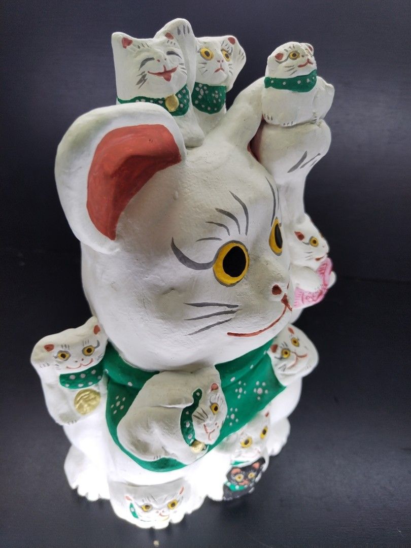 Nike sb sales money cat statue