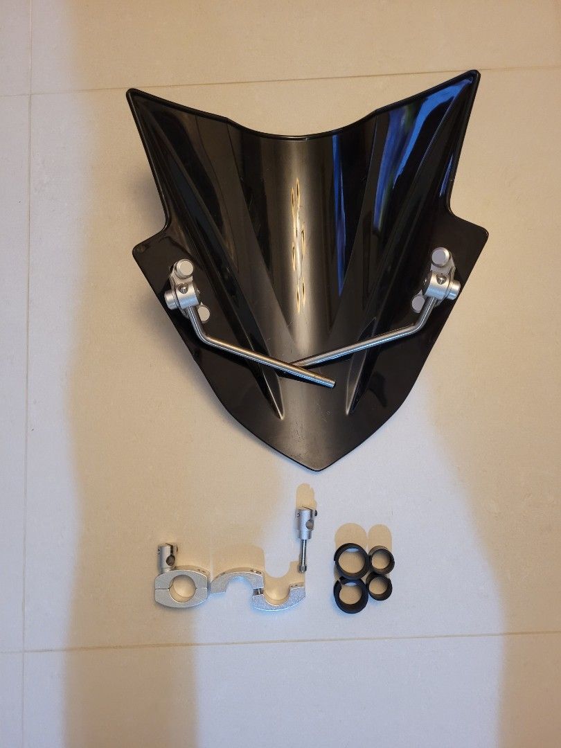 Windshield aftermarket for touring Universal, Motorcycles, Motorcycle