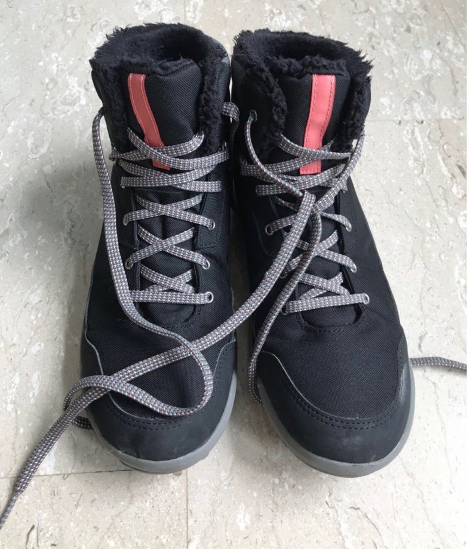 high cut hiking shoes