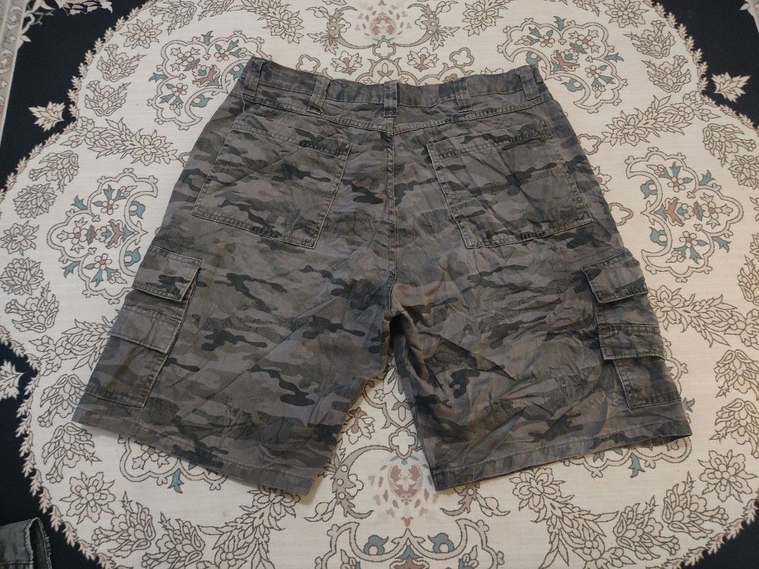 Wrangler discount camo shorts