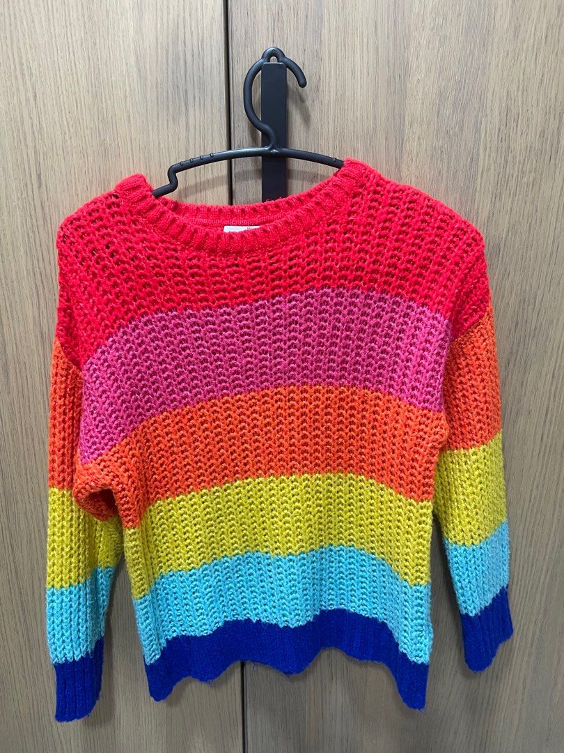 Rainbow store striped sweater