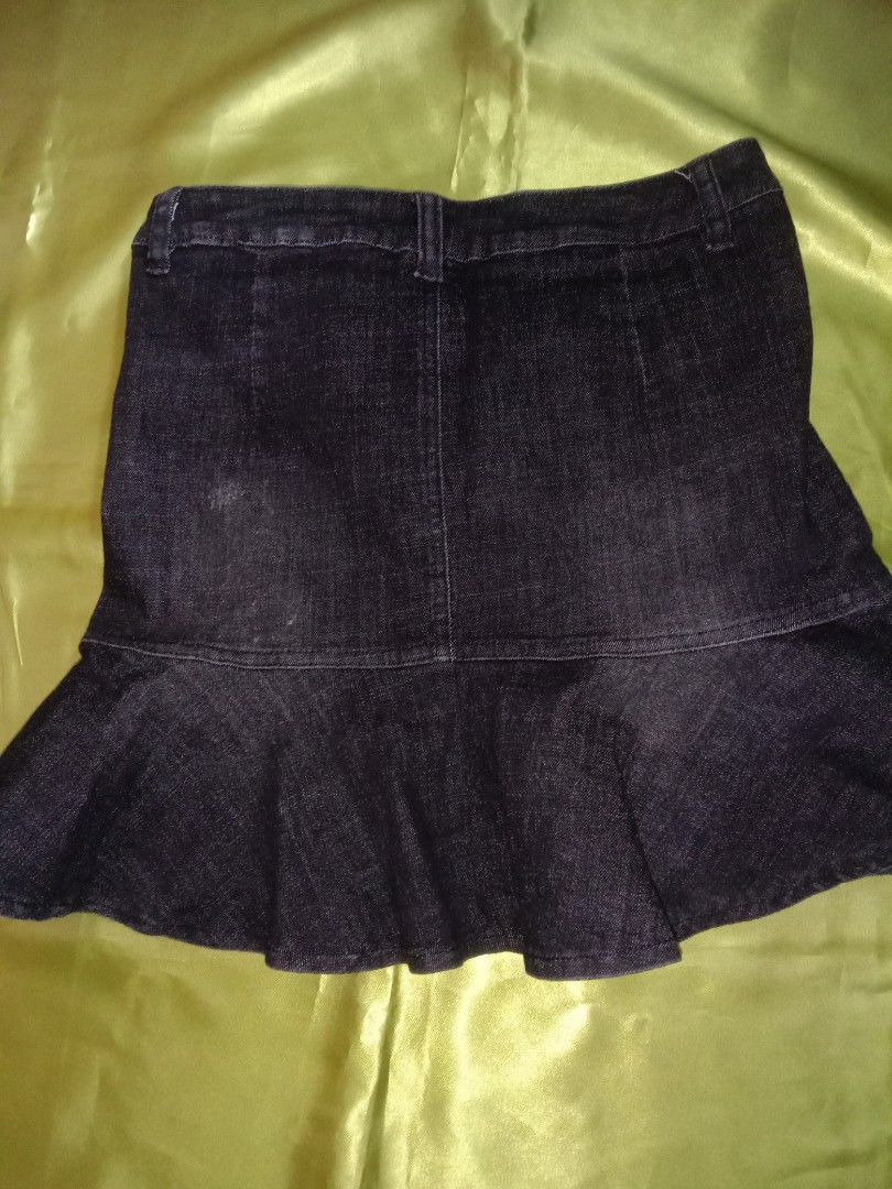 y2k Denim Skirt (size 27) (Category: Skirts) located in Mandaluyong City. Submitted by khridjc (Listing ID 1241762615, Image 3). Description: .