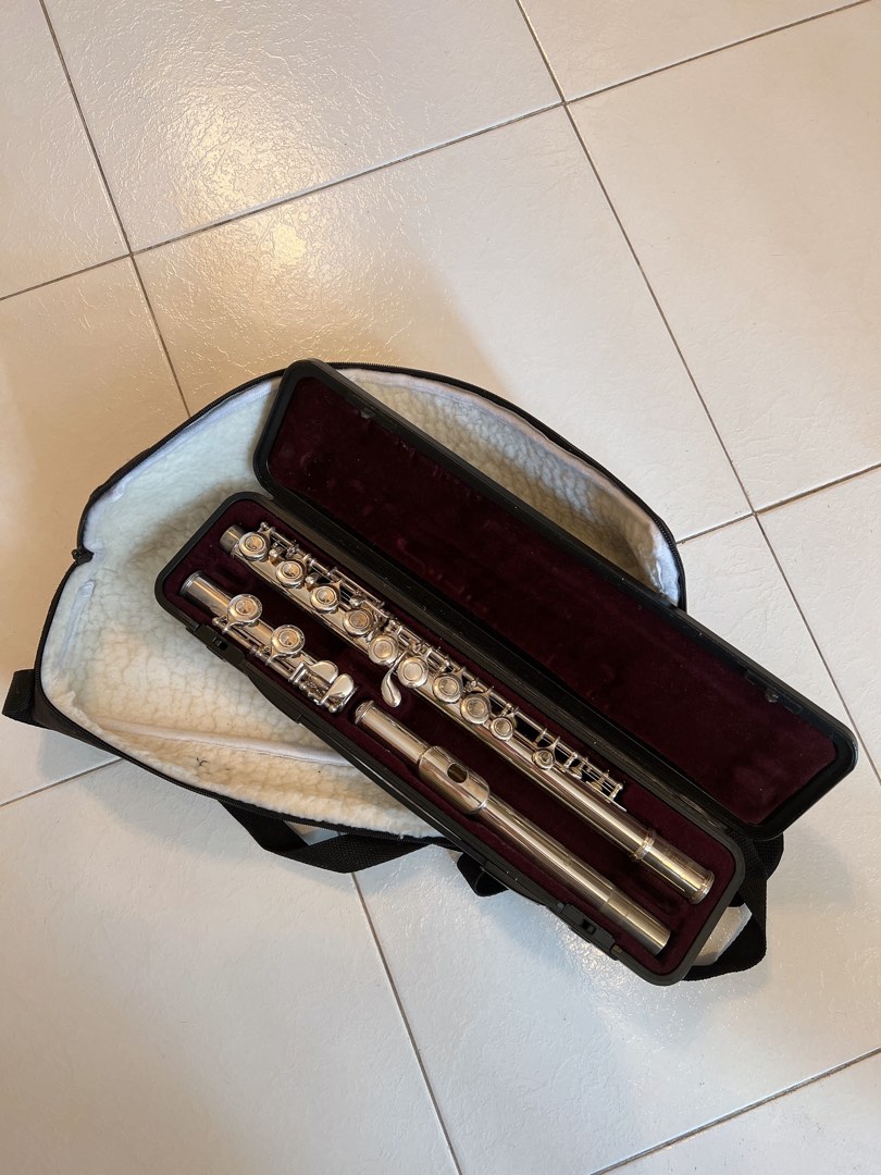 Yamaha YFL-211 Flute 長笛- with bag 連袋, 興趣及遊戲, 音樂、樂器