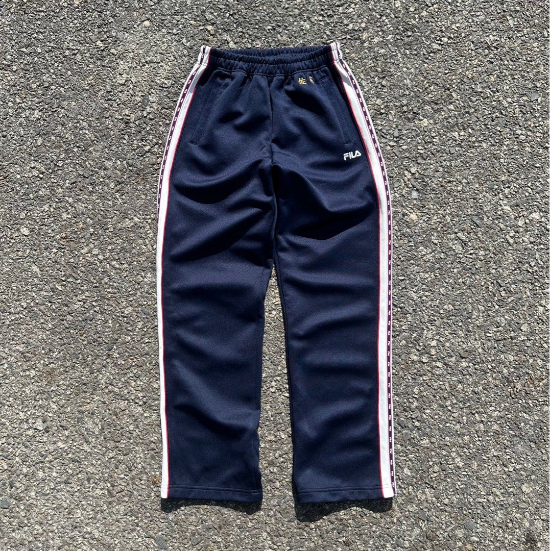 Fila outlet tape tracksuit