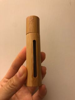 （分類：）位於 。 由 wallowcake 提交（商品編號 1242083854，圖片 1）。簡介： 。