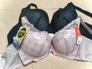（分類：）位於 。 由 champre 提交（商品編號 1242114881，圖片 1）。簡介： 。