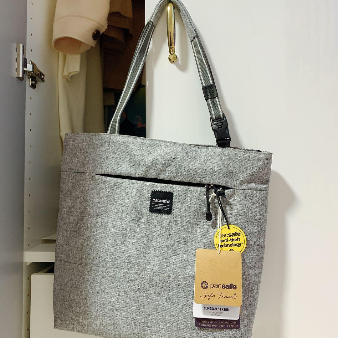 Pacsafe tote 2025 bag