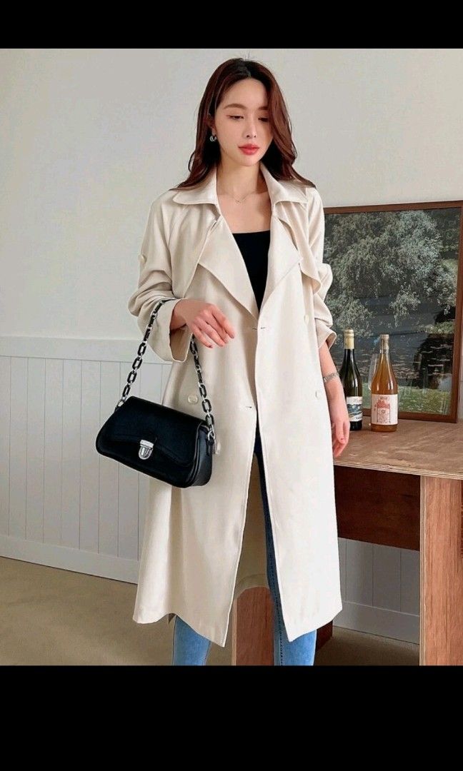 ? spring trench coat in beige, Women's Fashion, Coats, Jackets and  Outerwear on Carousell