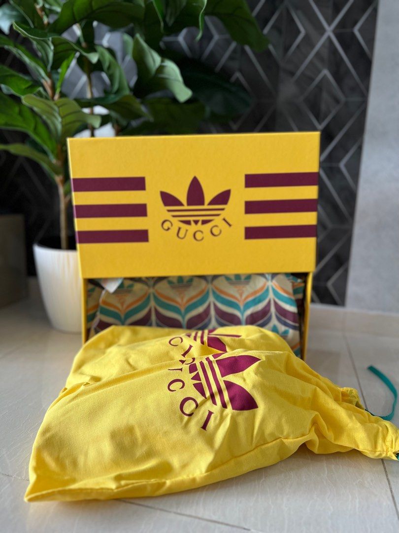 Gg adidas nmd top