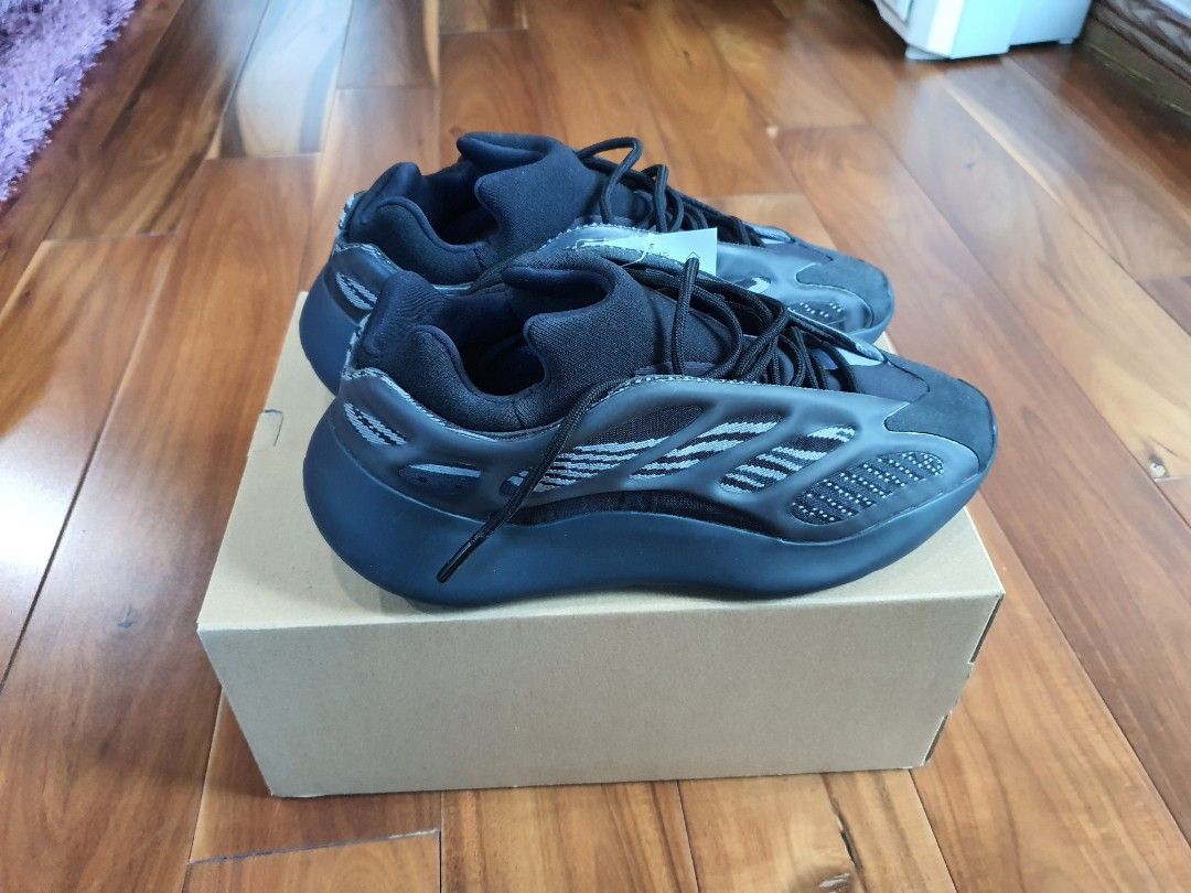 Wood wood clearance yeezy 700