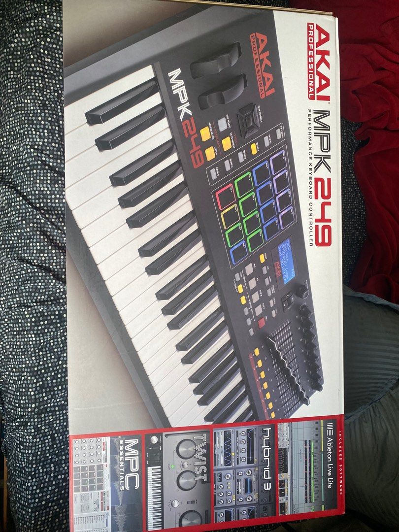 Akai mpk249 midi keyboard hobbies toys music media musical