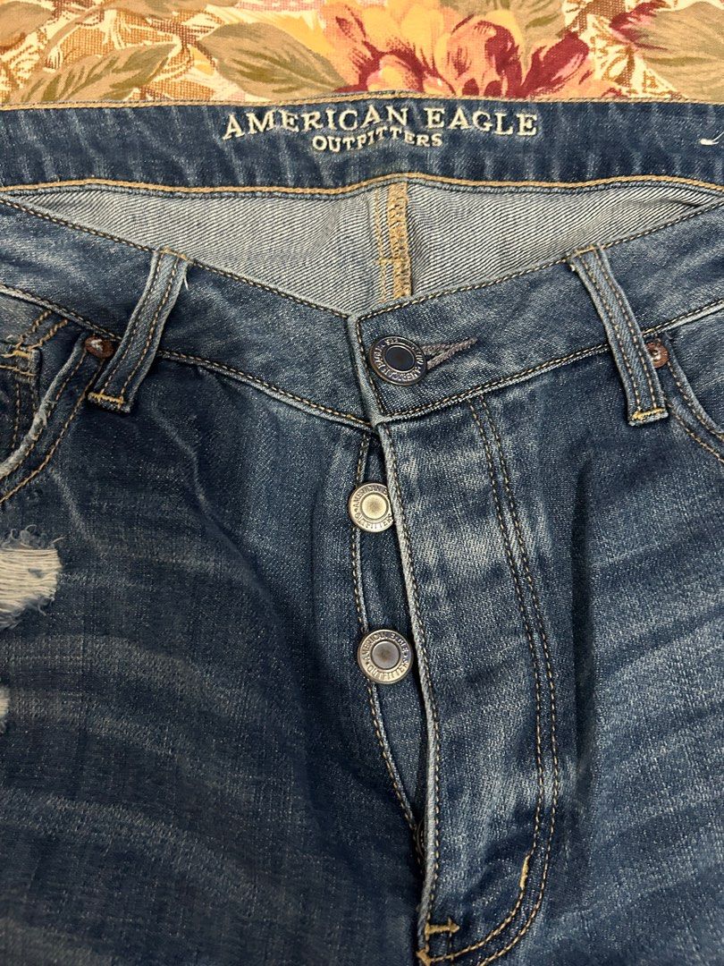 American Eagle Outfitters Ripped Jeans (Category: Jeans) located in Manila. Submitted by aboutsammy (Listing ID 1242053387, Image 3). Description: Never used by seller. Came from ukay box. Not really into ripped jeans fashion. Ideally for plus size girlies. Pls check last photos for condition of crotch area. RFS: Decluttering era.