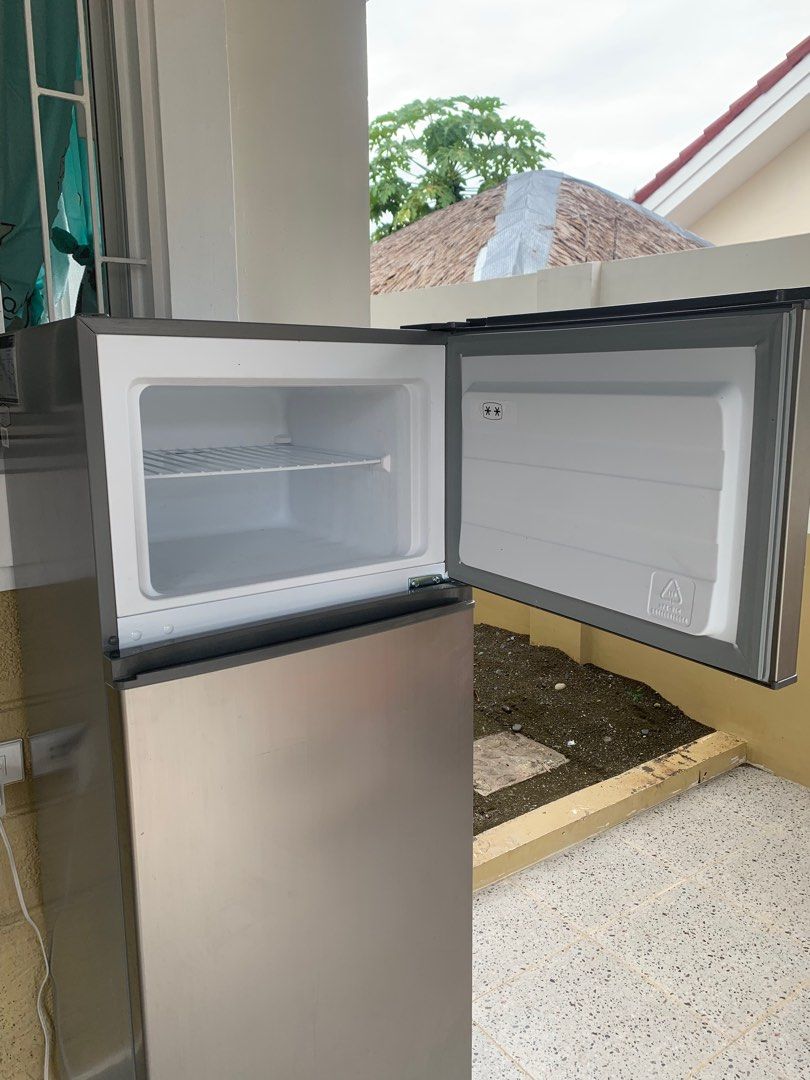 American Home Two Door Refrigerator [PICK UP DAVAO CITY], TV & Home
