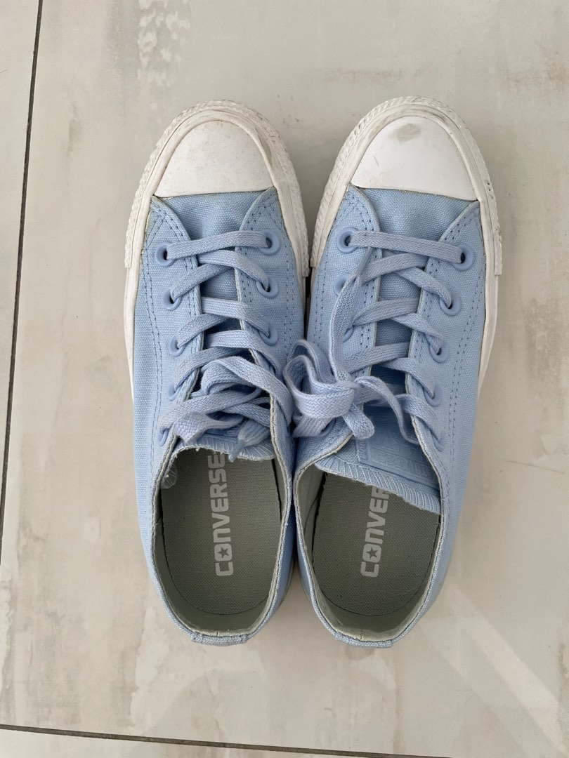 Converse pastel top