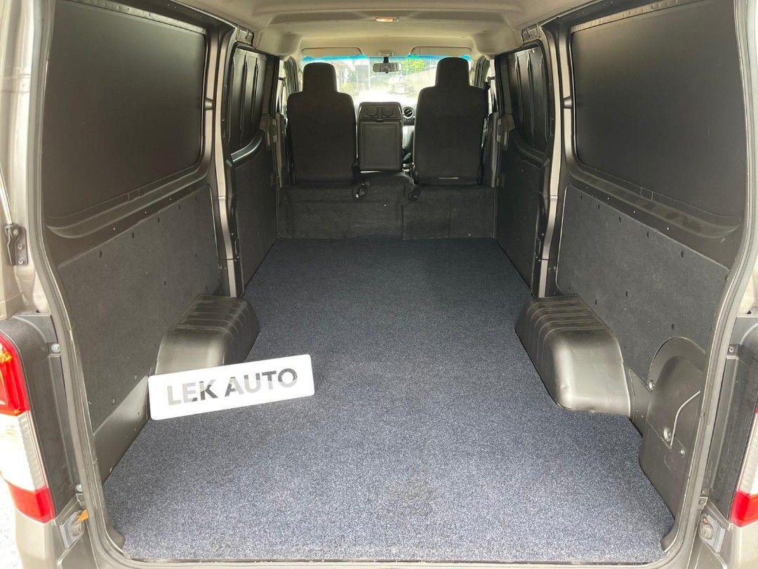 AUTO Van Toyota Hiace Rental / Nissan NV350 Short / Long Term, Cars