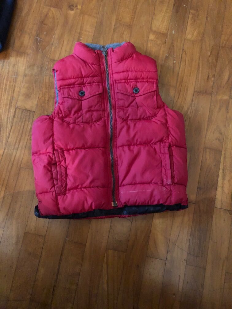 Gap down clearance vest