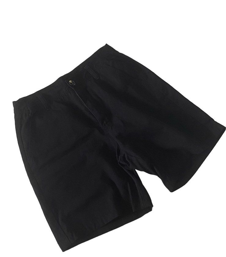 Black Cargo Shorts, Men's Fashion, Bottoms, Shorts on Carousell