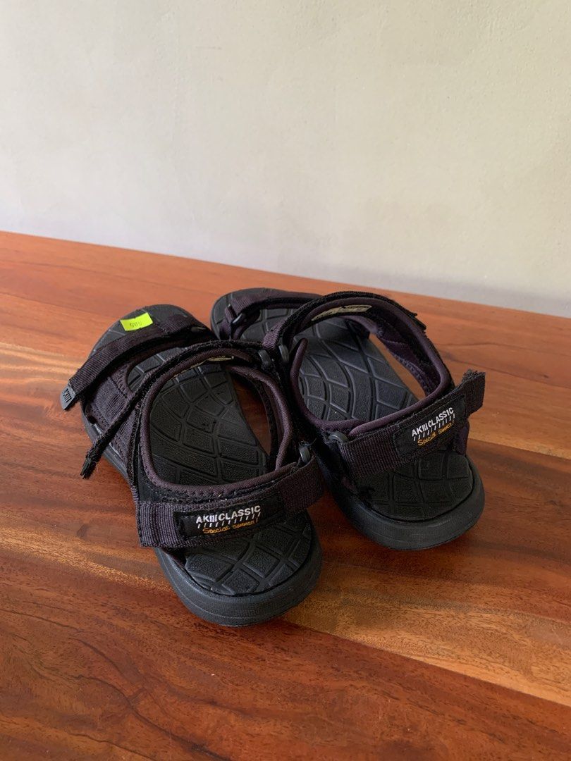 Black Outdoor Sandals Unisex (Category: Sandals) located in Quezon City. Submitted by abbeyman (Listing ID 1242031410, Image 2). Description: Size W7 / M5.