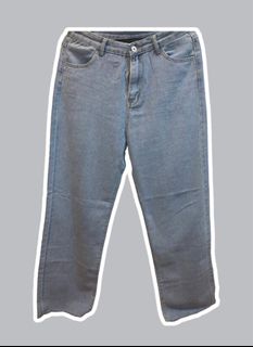 (Category: ) located in . Submitted by thriftbypb (Listing ID 1237144231, Image 1). Description: .