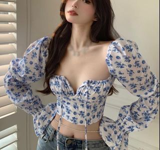 blue floral puff sleeves top