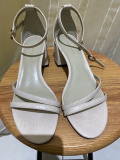 (Kategori: ) berada di . Dikirim oleh nndr4 (ID iklan 1242089439, Gambar 1). Deskripsi: .