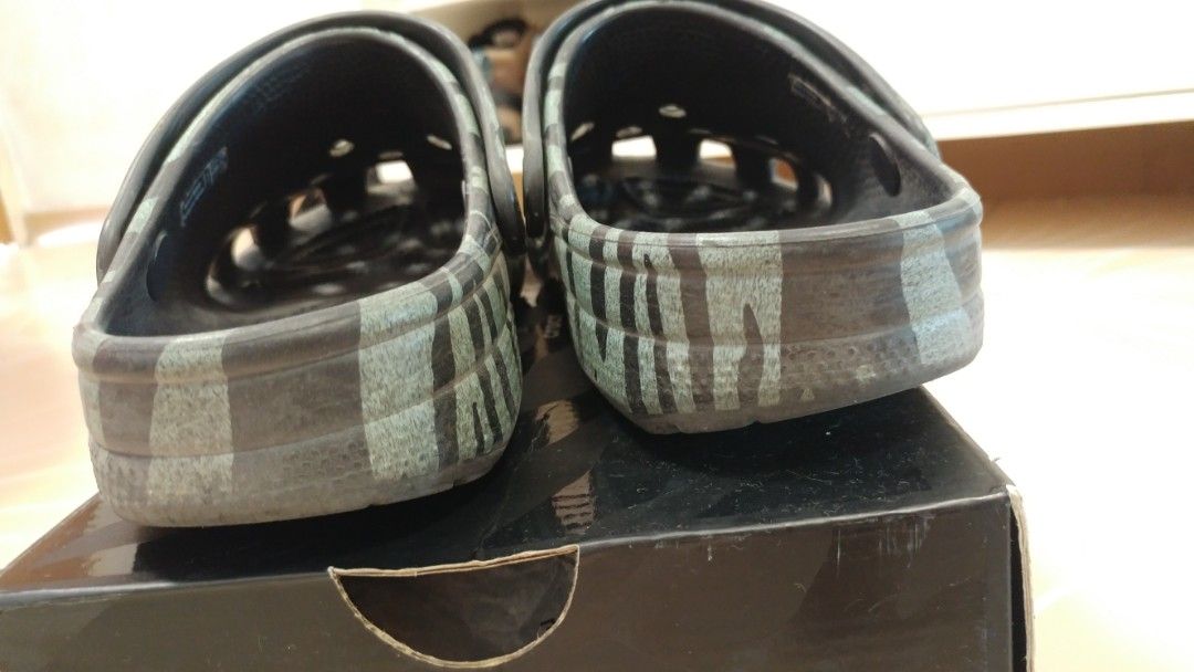Tiger hot sale stripe crocs