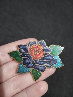Cloisonne brooch from Japan