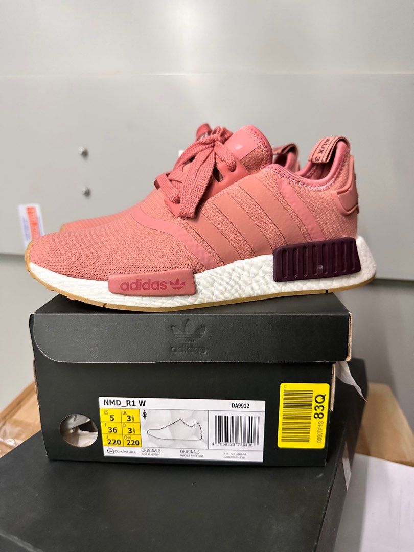 Adidas nmd r1 deals pink gum