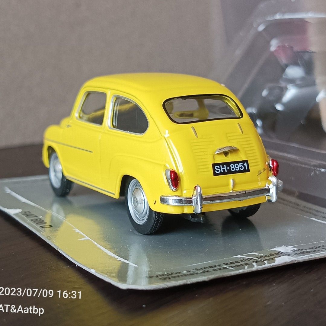 Fiat 600 D 0520 - 2 (2012) - Dinky Toys Éditions Atlas / DeAgostini