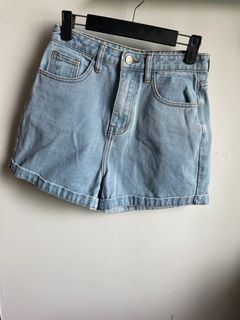 (Category: ) located in . Submitted by Preloved_Paradise_ (Listing ID 1242132821, Image 1). Description: .