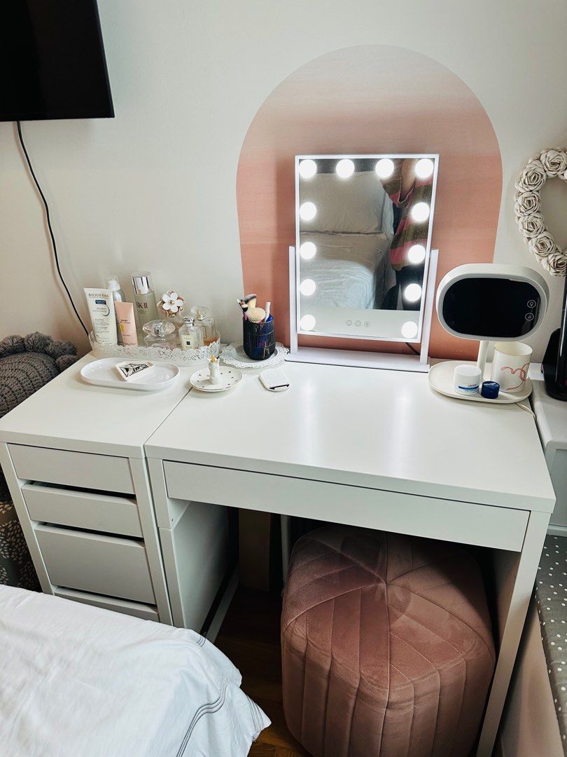 Dressing Table, with side storage & mirror with lights, Furniture