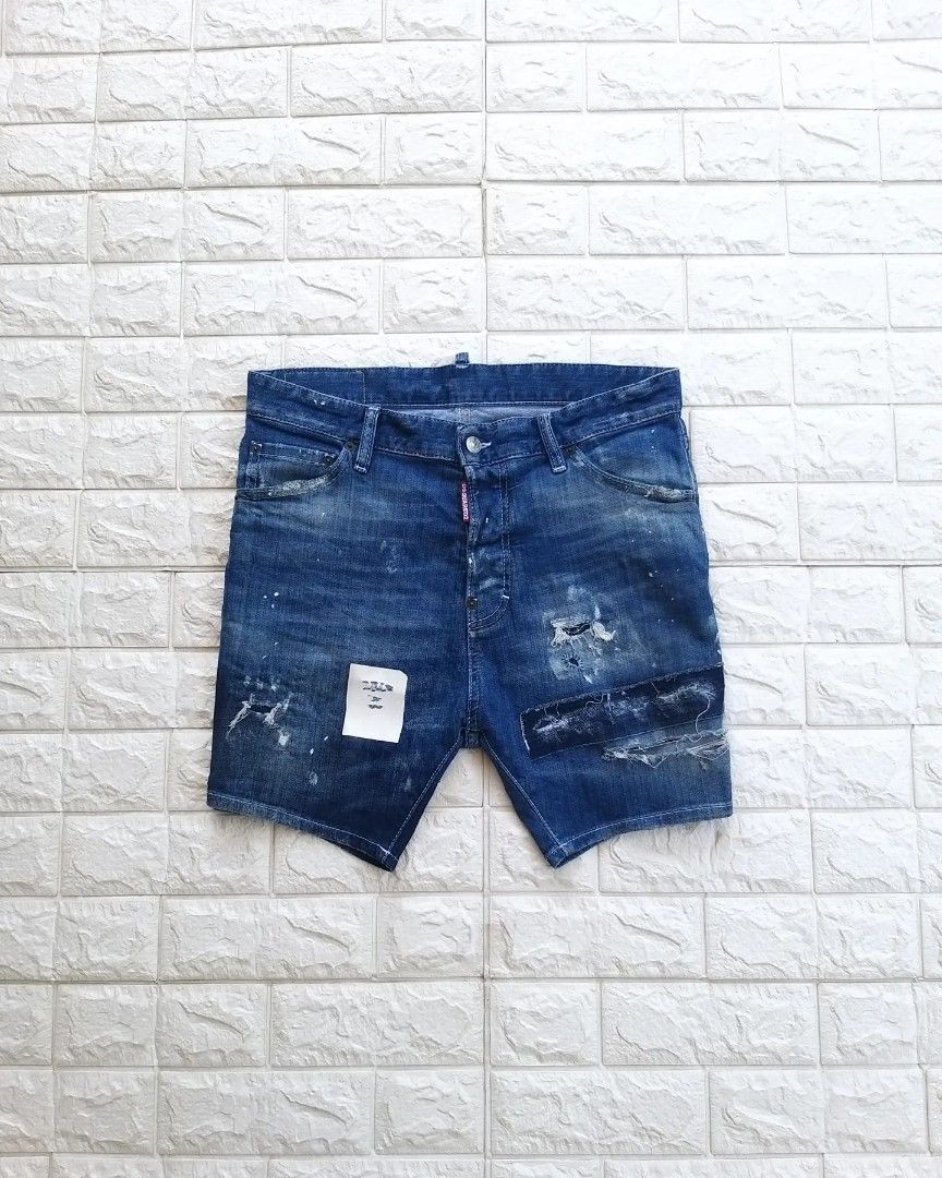 DSQUARED2 Short Denim, Fesyen Pria, Pakaian Bawahan di Carousell