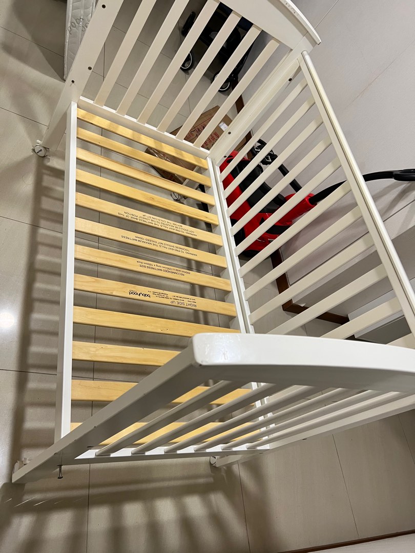 Free Baby Cot and mattress, Babies & Kids, Baby Nursery & Kids