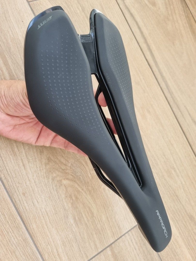 Giant Approach Saddle