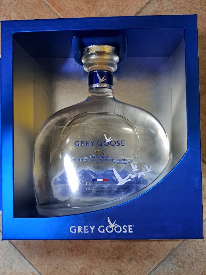 Grey Goose VX 1L, Food & Drinks, Alcoholic Beverages on Carousell
