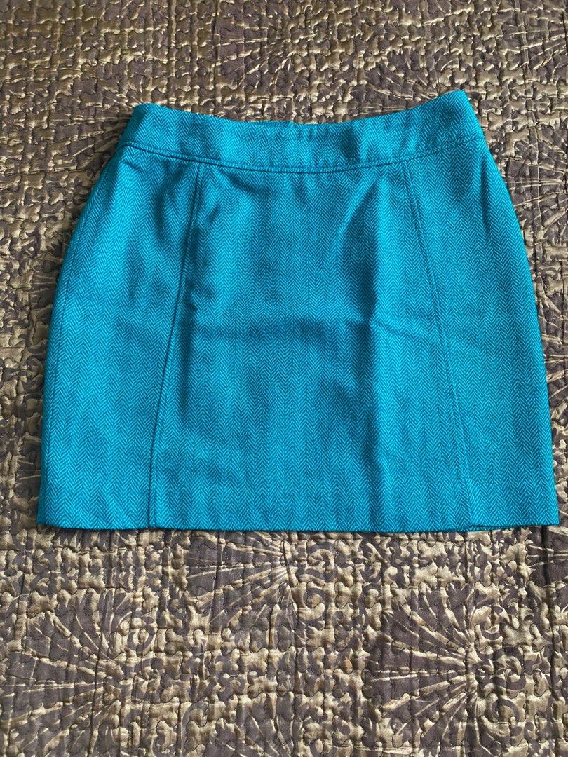 H and m top blue skirt