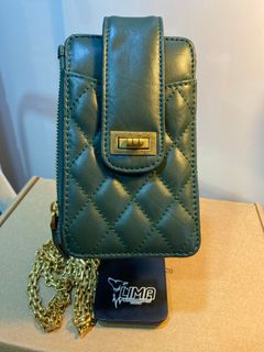 (Category: ) located in . Submitted by luxjoy (Listing ID 1241995056, Image 1). Description: .