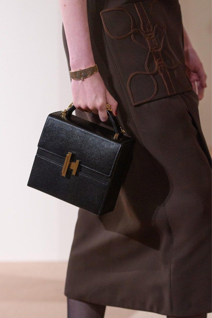Hermes cinhetic bag price shop