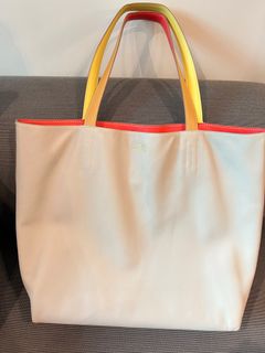 （分類：）位於 。 由 iriswong417 提交（商品編號 1242048343，圖片 1）。簡介： 。