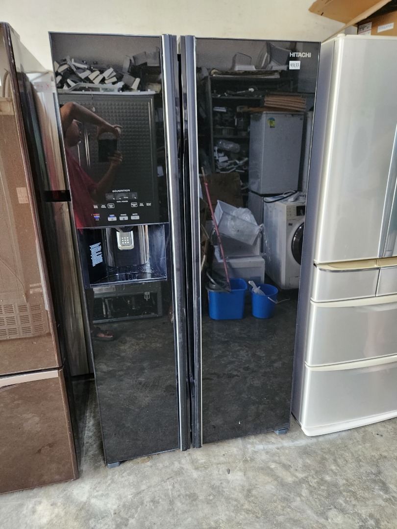 HITACHI side by side Fridge 605L RS700P2MS, TV & Home Appliances