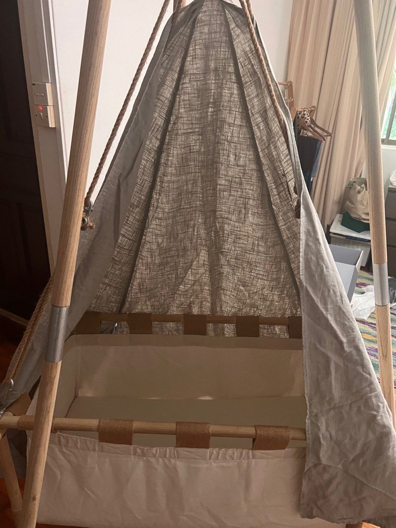 Hussh Baby Hanging Cradle
